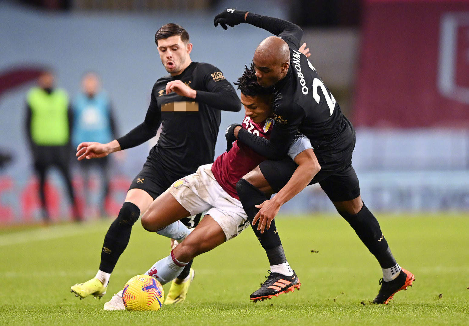 场为之沸腾 场为之沸腾