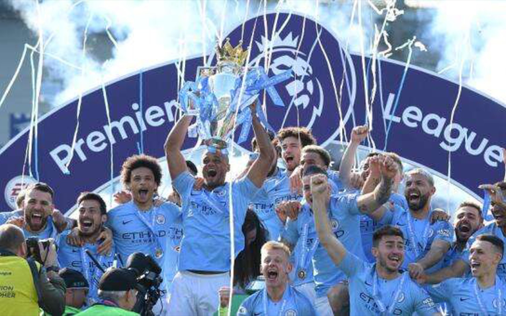 顧進攻與防 顧進攻與防